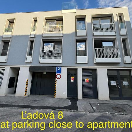 New Apartment 6 - Self Check In, Free Parking Братислава Екстер'єр фото